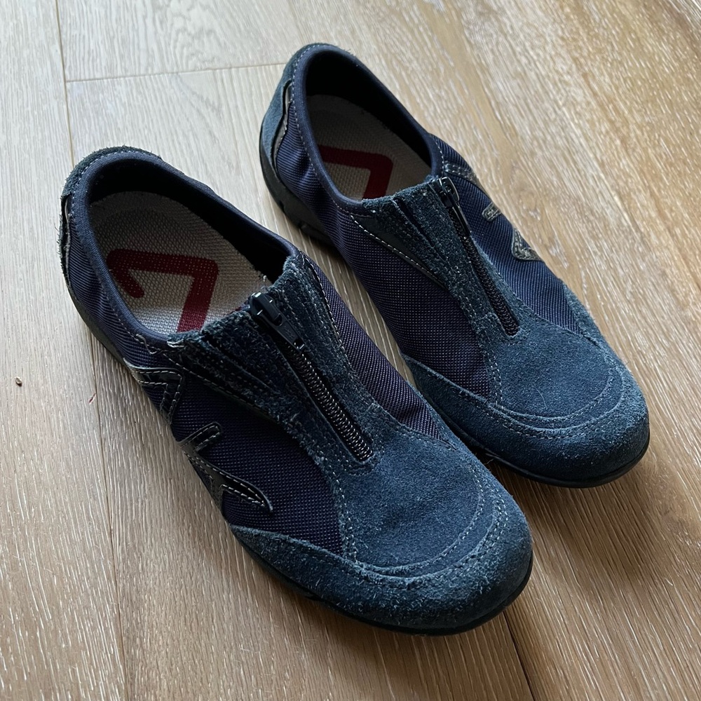 Anne Klein Navy Blue Flats